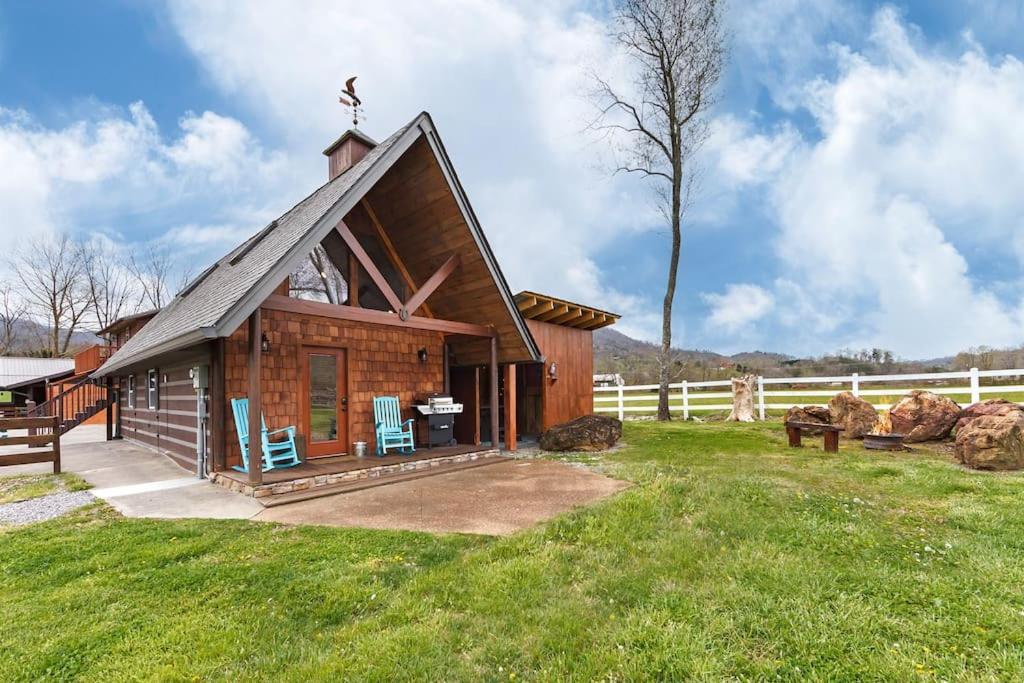 Romantic A-Frame Private Hottub Firepit Neargsmnp Севьервилл Экстерьер фото